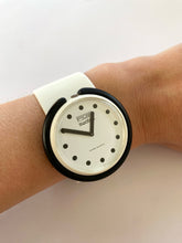 Load image into Gallery viewer, SNOWFLAKE